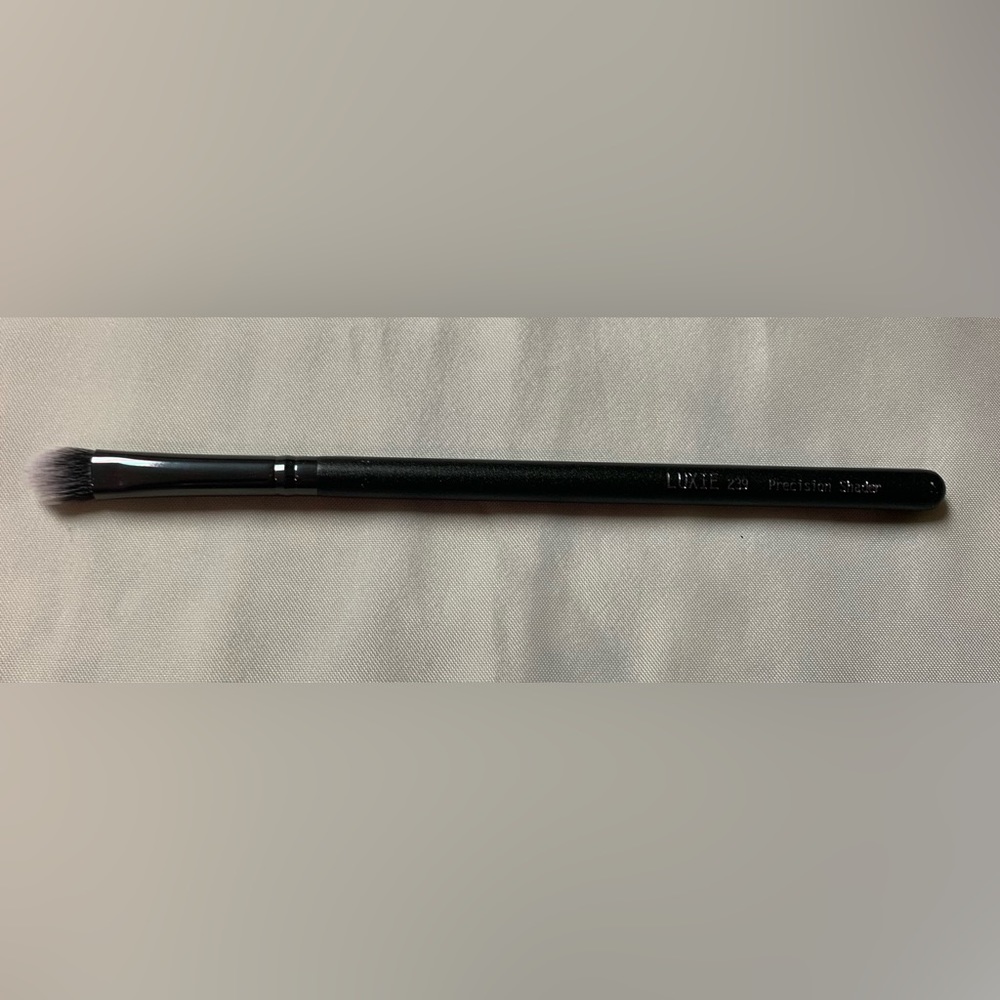 New Luxie 239 Precision Shader Brush